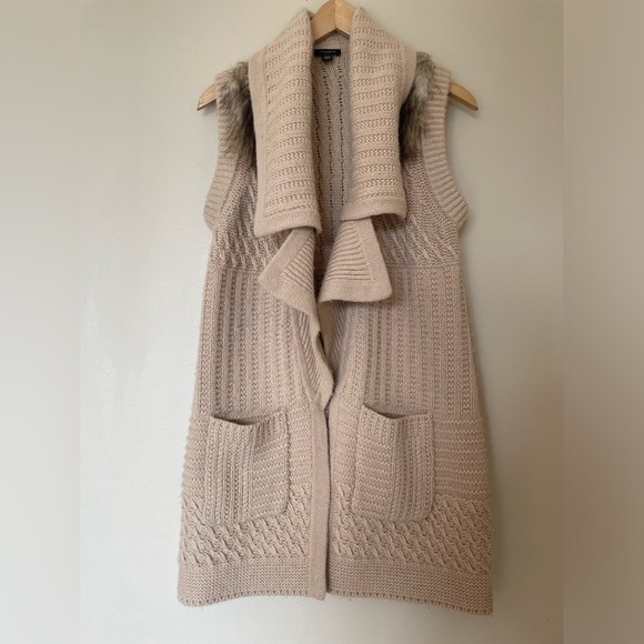 ANN TAYLOR Chunky Tan Fur Shoulder Long Oversized Sweater Vest Size XXS - Picture 5 of 12